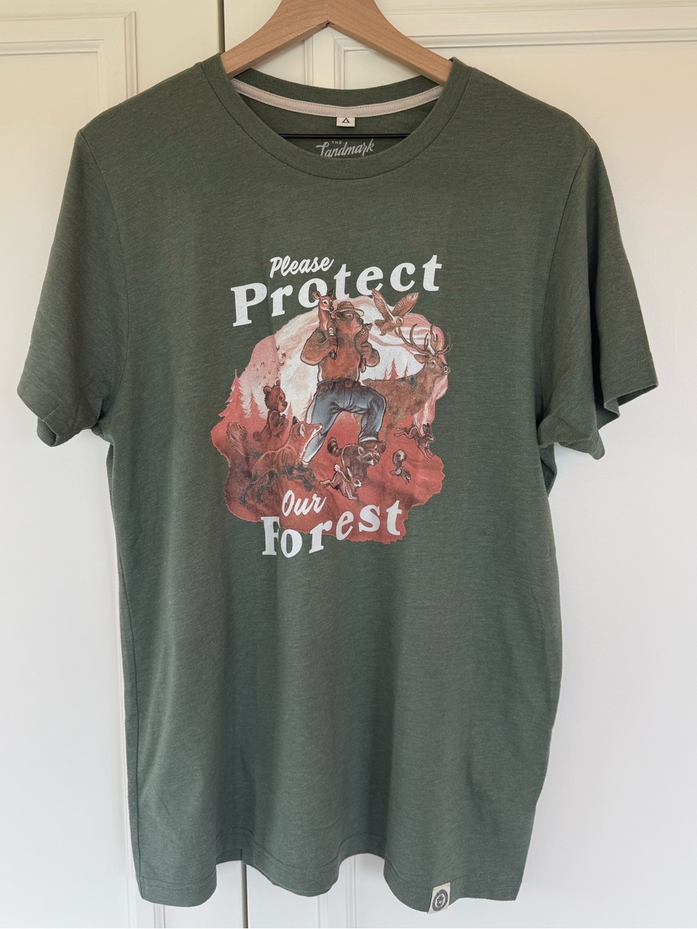 Smokey the Bear tee, size L